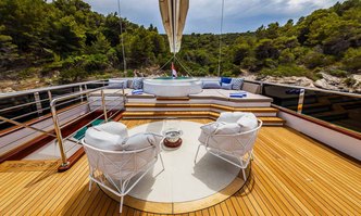 Clase Azul yacht charter Radez Sail Yacht