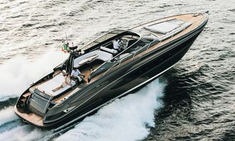 Largo yacht charter Riva Motor Yacht
