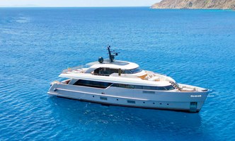 Flori yacht charter Sanlorenzo Motor Yacht