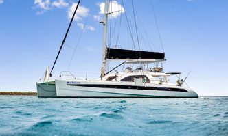 Daydream yacht charter Leopard Motor/Sailer Yacht