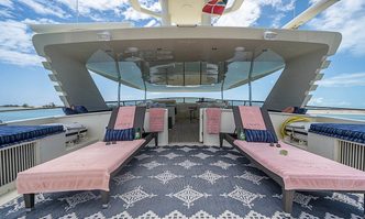 Legacy yacht charter Broward Motor Yacht