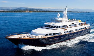 Lady Rose yacht charter Hitachi Zosen Motor Yacht