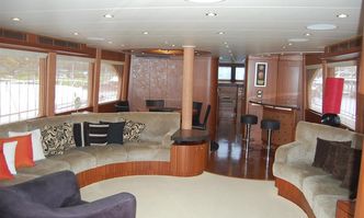 Jus Chill'N' yacht charter Cheoy Lee Motor Yacht