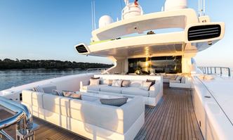 Beachouse yacht charter Overmarine Motor Yacht