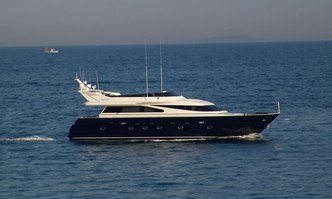 Zoe yacht charter Admiral Yachts Motor Yacht