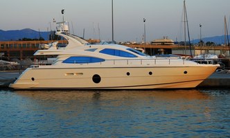 Lucignolo yacht charter Aicon Motor Yacht