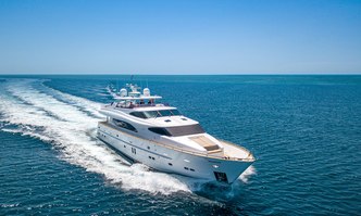 Triple 888 Eight yacht charter Horizon Motor Yacht