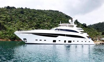 Mirage IV yacht charter Princess Motor Yacht