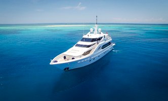 Flying Fish yacht charter Warren Yachts Motor Yacht