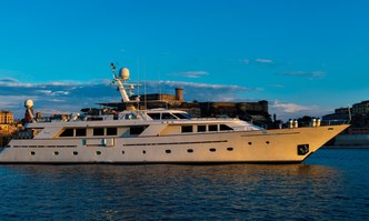 Nightflower yacht charter Codecasa Motor Yacht
