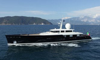 Galileo G yacht charter Picchiotti Motor Yacht