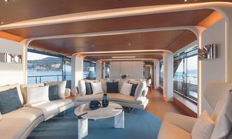 Legend yacht charter Benetti Motor Yacht