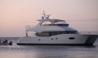 Ohana yacht charter Horizon Motor Yacht