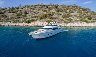 Cookie yacht charter Fipa Italiana Yachts Motor Yacht
