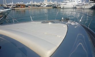 Cayenne yacht charter Pershing Motor Yacht