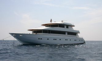 Aurora yacht charter Custom Motor Yacht