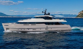 Invictus yacht charter Sanlorenzo Motor Yacht