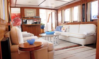 Elef Anna yacht charter Camper & Nicholsons Motor Yacht