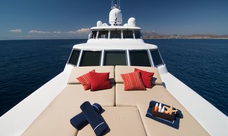 Parvati yacht charter CRN Motor Yacht
