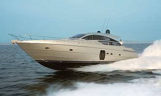 Cayenne yacht charter Pershing Motor Yacht