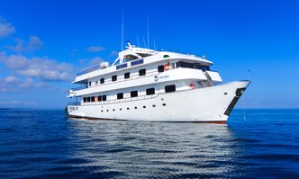 Solaris yacht charter Custom Motor Yacht
