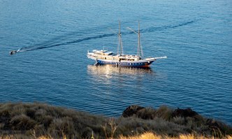 Scubaspa Zen yacht charter Bulukumba Motor/Sailer Yacht