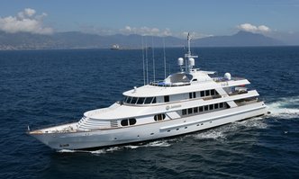 Azul V yacht charter CRN Motor Yacht