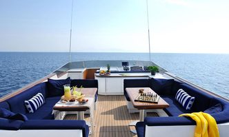 Blu Sky yacht charter Canados Motor Yacht