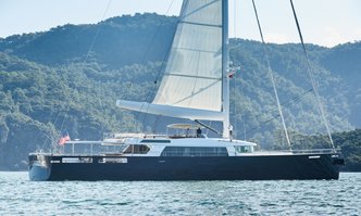 Extreme yacht charter Mengi-Yay Sail Yacht