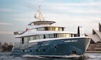 Belle yacht charter Moonen Motor Yacht