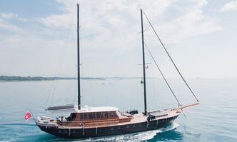 Vita Dolce yacht charter Caique Sail Yacht