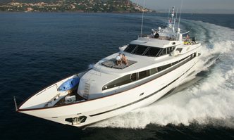 Black Pearl yacht charter Azimut Motor Yacht
