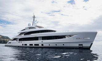 Asani yacht charter Benetti Motor Yacht