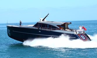 Level 8 yacht charter Navalia Motor Yacht