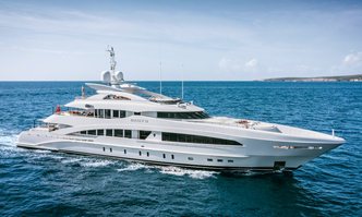 Daisy D yacht charter Heesen Motor Yacht