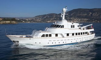 Mizar yacht charter Benetti Motor Yacht