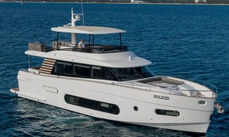 Soul yacht charter Azimut Motor Yacht