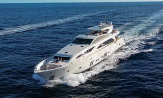 Arion yacht charter Couach Motor Yacht