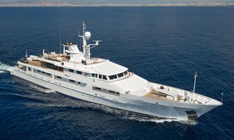 O'Natalina yacht charter Picchiotti Motor Yacht