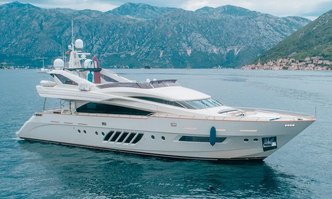 Lady Mura yacht charter Dominator Motor Yacht