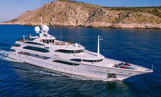 IDyllic yacht charter Benetti Motor Yacht