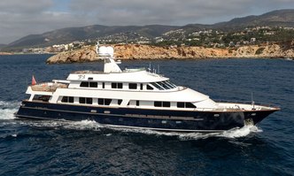 Atlas yacht charter Ocean Pacifico Motor Yacht