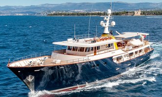 Arionas yacht charter Clelands Shipbuilding Co Motor Yacht