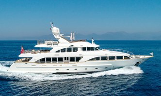 Mi Amore Julia yacht charter Benetti Motor Yacht
