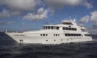 Excellence yacht charter Richmond Yachts Motor Yacht