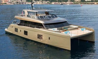 Amitatu yacht charter Sunreef Yachts Motor Yacht