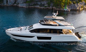 Donna yacht charter Azimut Motor Yacht