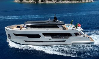 Lady Luna yacht charter KRC Yachting Motor Yacht