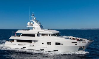 Tommy Belle yacht charter Lubeck Yachts Motor Yacht