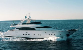 Willful yacht charter Maiora Motor Yacht